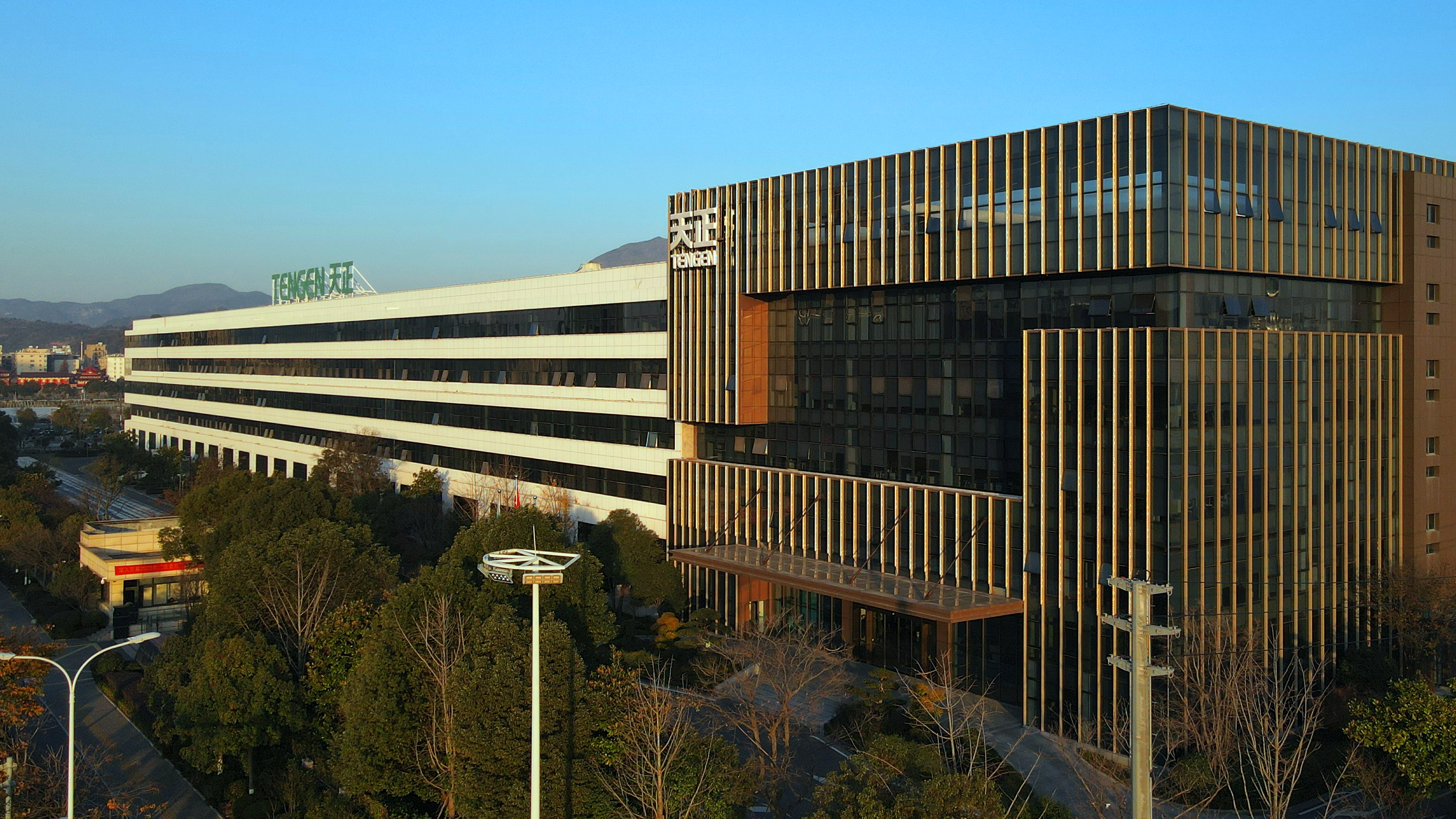 位列榜首！HB火博获评“最美工厂”荣誉