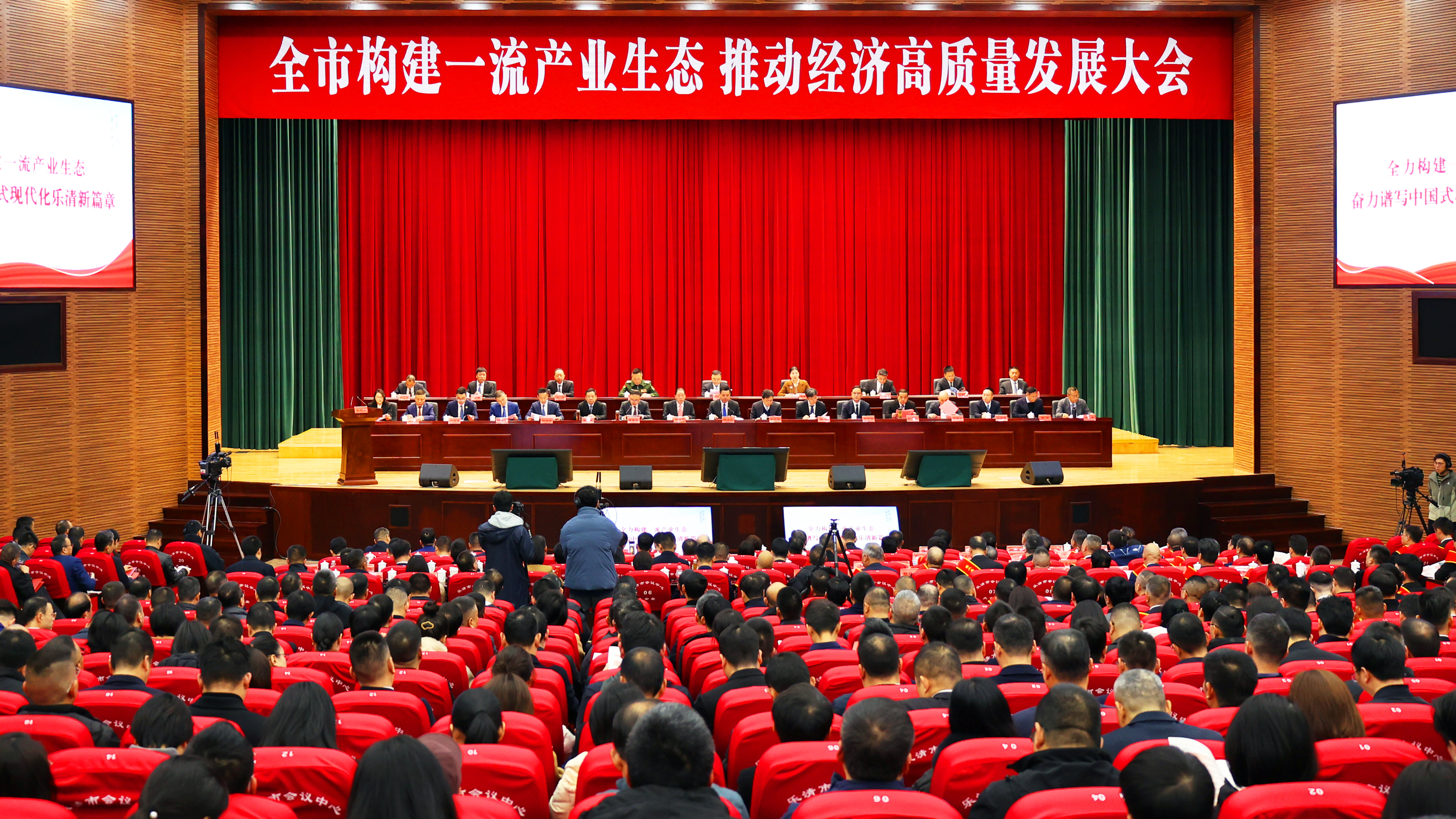 开门捷报！HB火博获多项“热辣滚烫”大奖